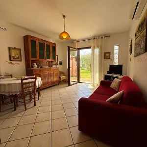 Appartamento Bilocale Con Ampio Giardino, Pula